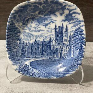 Wedgwood Royal Homes Britain Balmoral Castle Porcelain Blue Square Plate 5.25"
